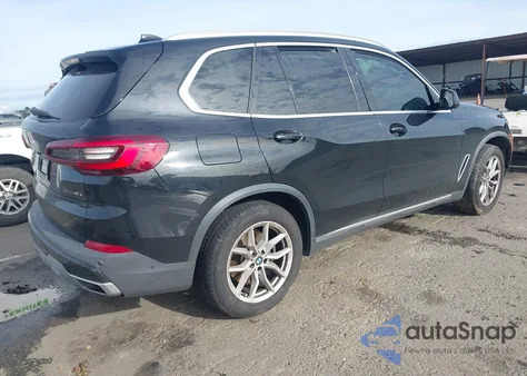 2021 BMW X5 Phev xDrive45E z USA, uszkodzony, nr VIN 5UXTA6C06M9F51285